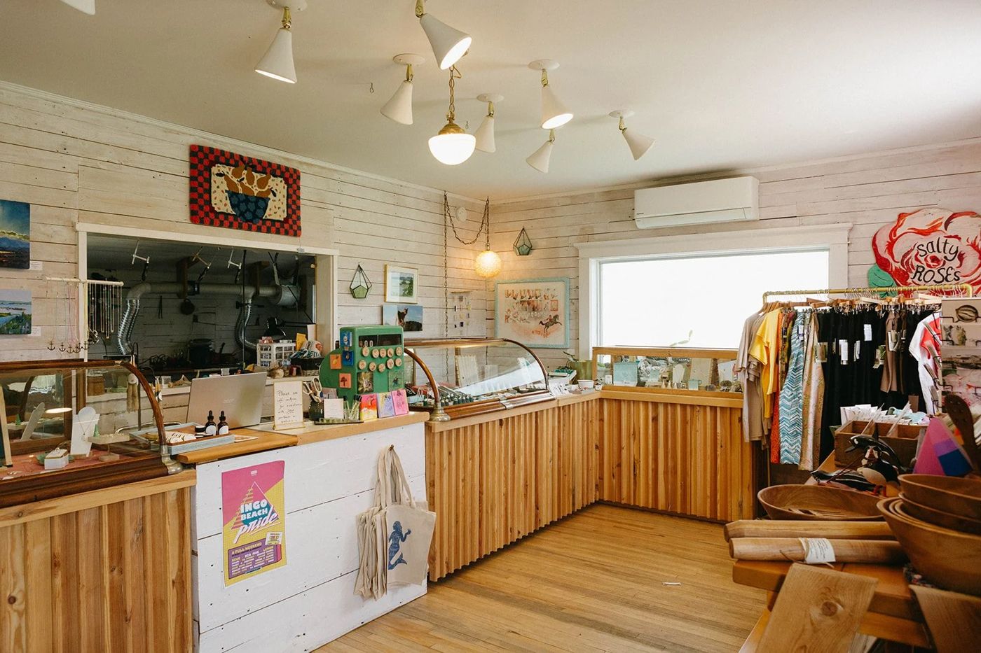 Salty Rose's & the Periwinkle Cafe